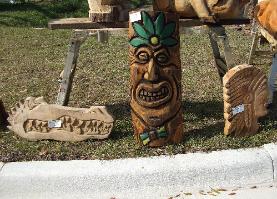 Chainsaw carving faces